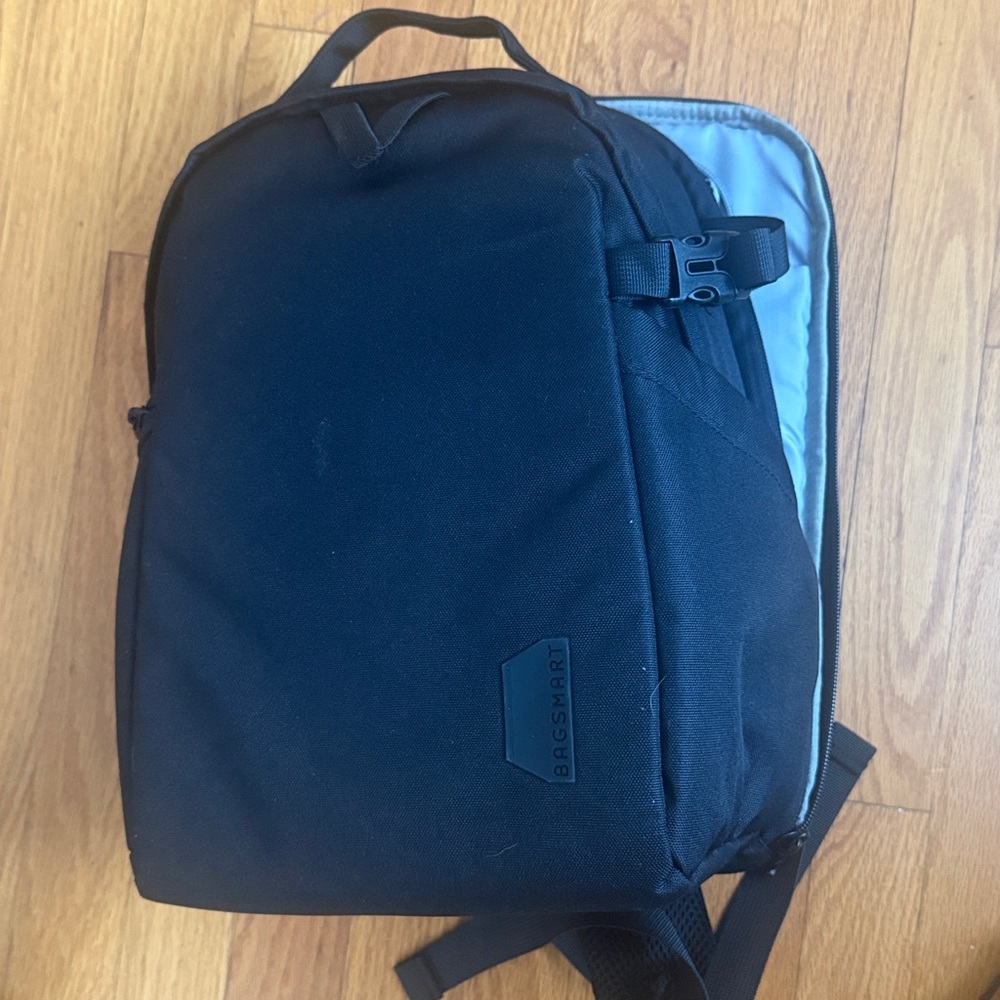 Bagsmart Camera Backpack - Picture 5 of 5